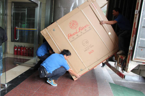 纳雍钢琴贵重工艺品无忧运